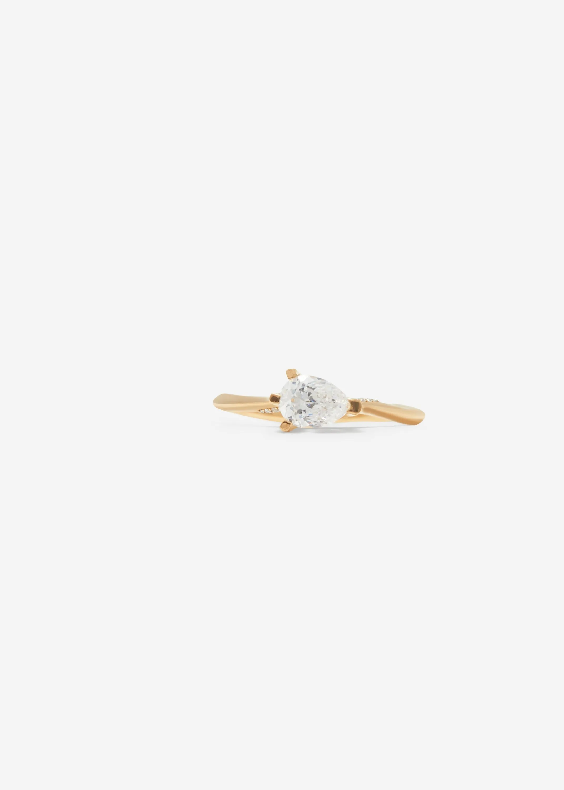 Drop Solitaire Ring Maxi Pavé 0.7 - 0.9 Ct